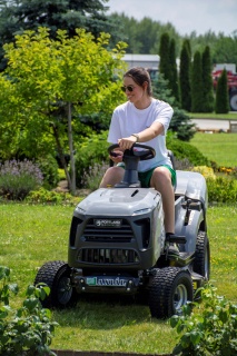 TRACTORAS Portland Hawk M9212RD