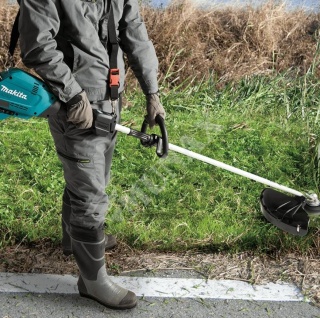 Trimmer de margini cu acumulator Makita UR007GZ01
