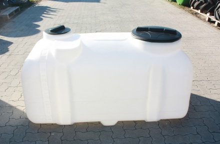 REZERVOR 800l